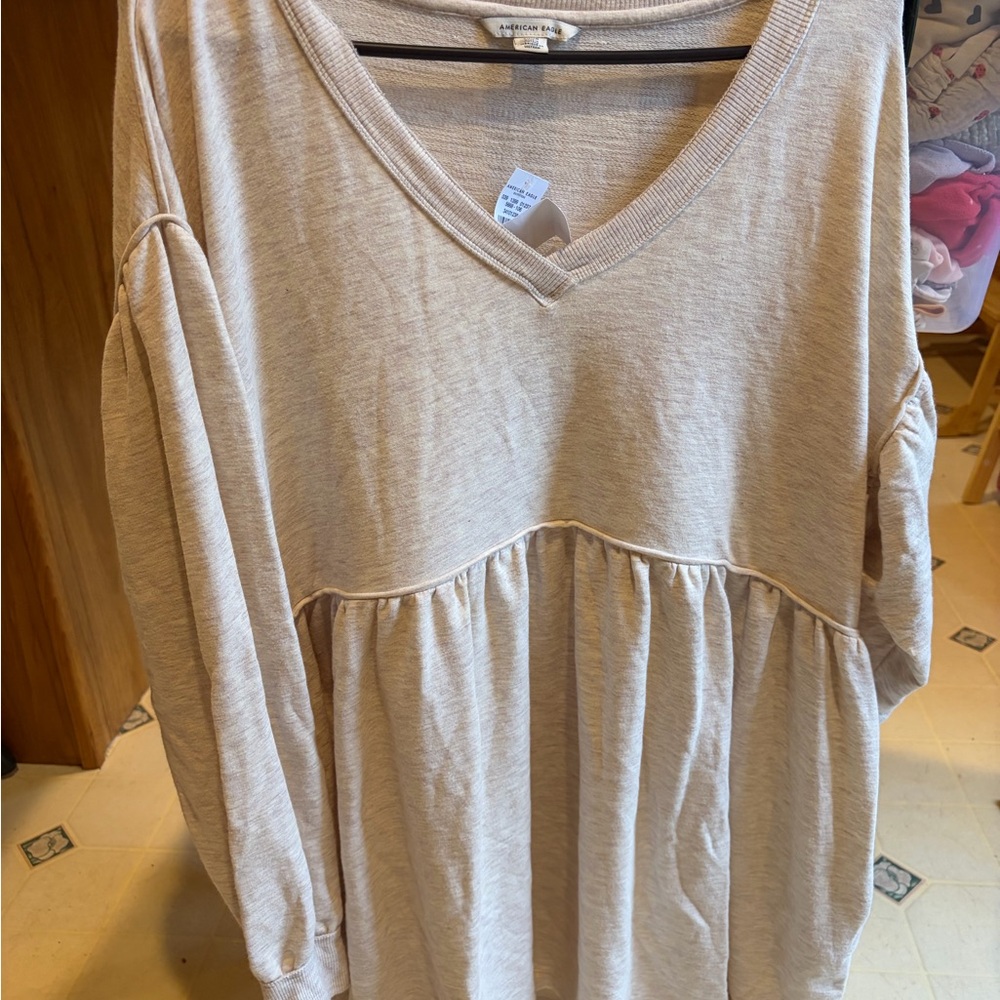 American Eagle Outfitters Beige V-Neck Babydoll Tunic- fits like a large or xlar